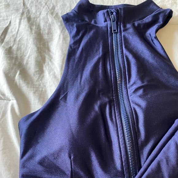 Liza Koshy for Fabletics 2-piece outfit - Picture 9 of 9